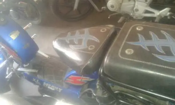 TVS Heavy Duty Super XL 70cc 2012