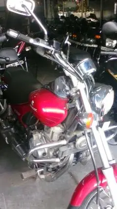 Bajaj Avenger 220cc 2013
