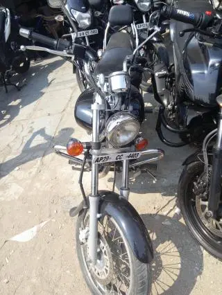 Bajaj Avenger 220cc 2013
