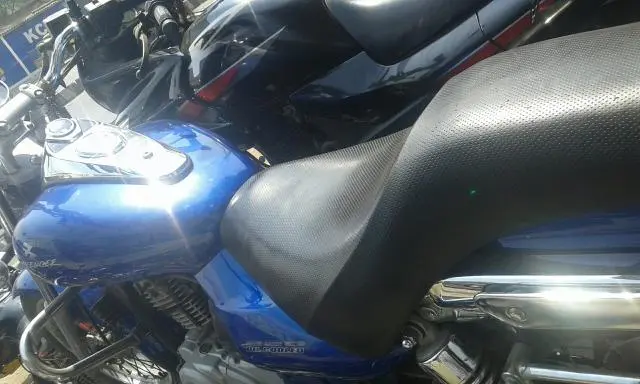 Bajaj Avenger 220cc 2013