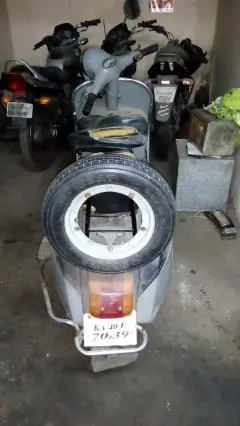 Bajaj Chetak 150 1990