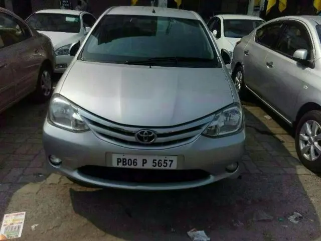 Toyota Etios GD 2012