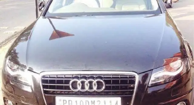 Audi A4 2.0 TDI S Line 2011