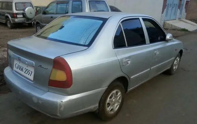 Hyundai Accent GLX 2001