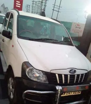 Mahindra Quanto C2 2013