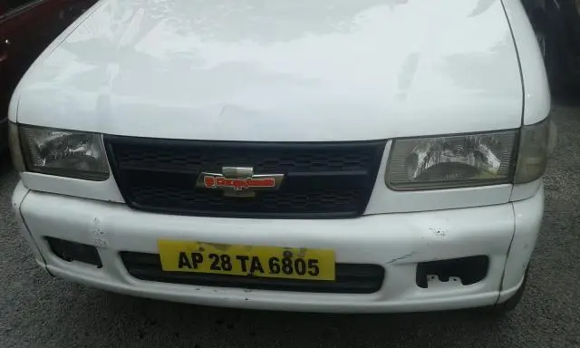 Chevrolet Tavera NEO LS B3 10 STR BS III 2011