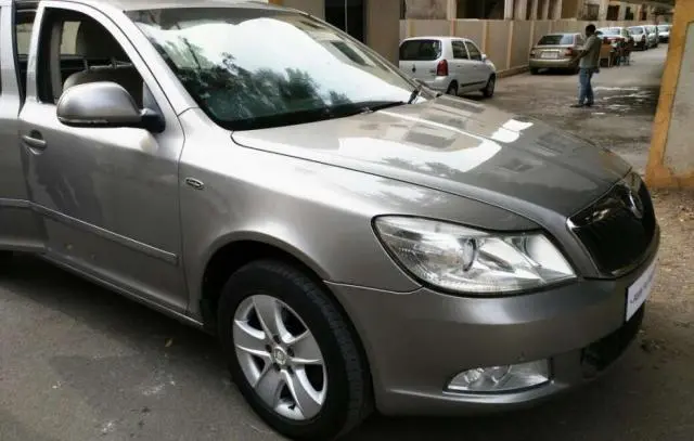 Skoda Laura L&K 2.0 TDI AT 2010