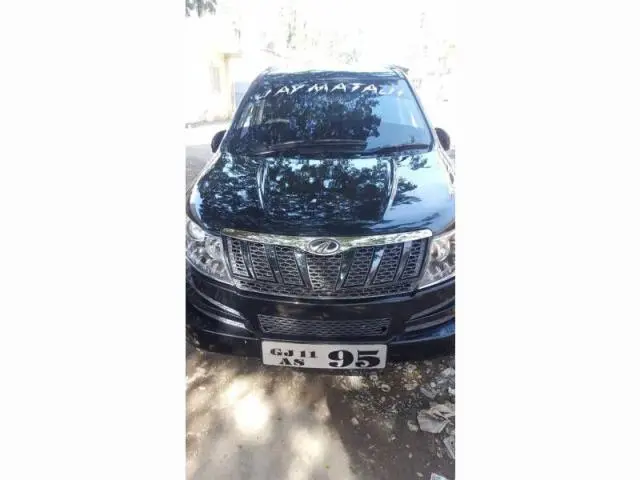 Mahindra XUV500 W8 2014