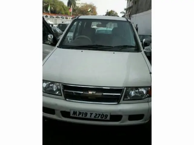 Chevrolet Tavera LS 2.5 2010