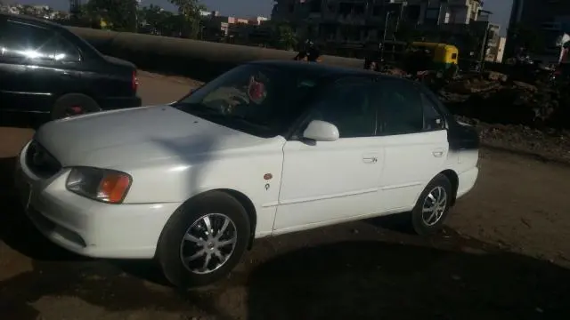 Hyundai Accent CNG 2010