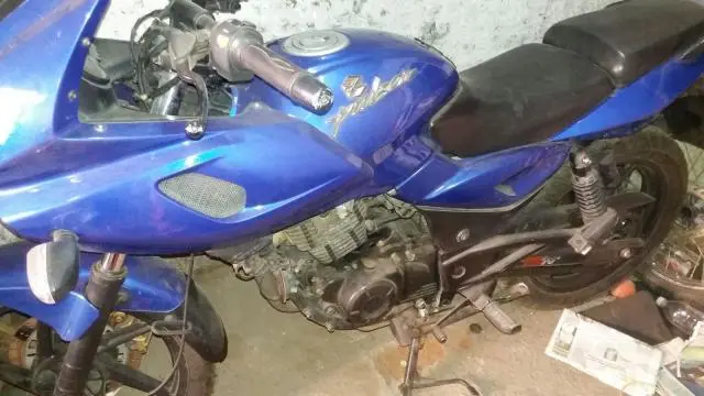 Bajaj Pulsar 150 DTS-i  150cc 2011_623012918