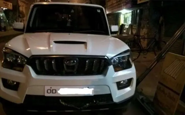 Mahindra Scorpio S10 2015