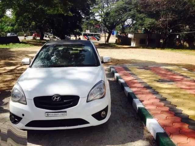 Hyundai Verna TRANSFORM 1.5 CRDI 2010