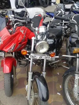 Bajaj Avenger 220cc 2012