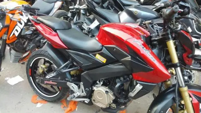 Bajaj Pulsar 200 NS 200cc 2012