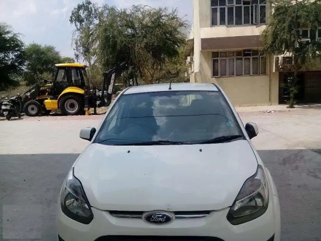 Ford Figo ZXI DURATORQ 1.4 2012