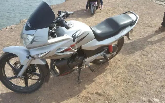 Hero Karizma R 223cc 2011