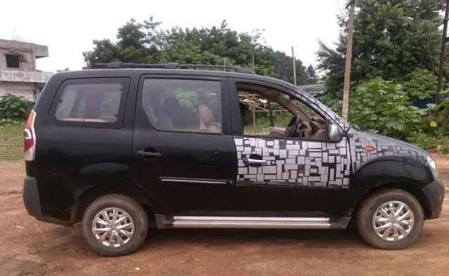 Mahindra Xylo E2 2011