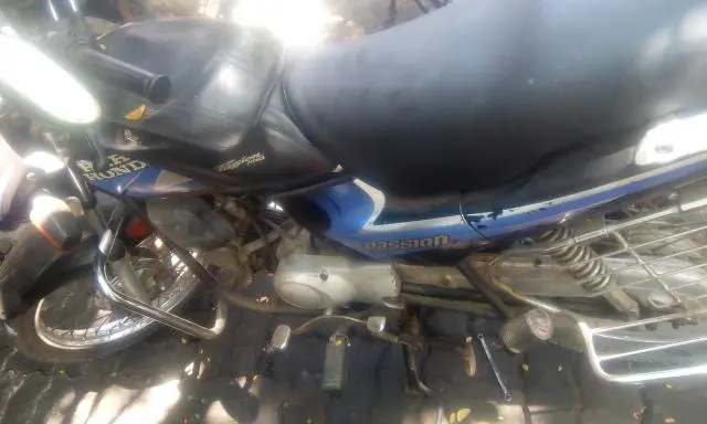 Hero Passion Plus 100cc 2011