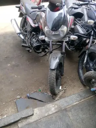 Bajaj Discover 100cc 2011