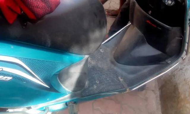 TVS ScootyZest 110 cc 2015