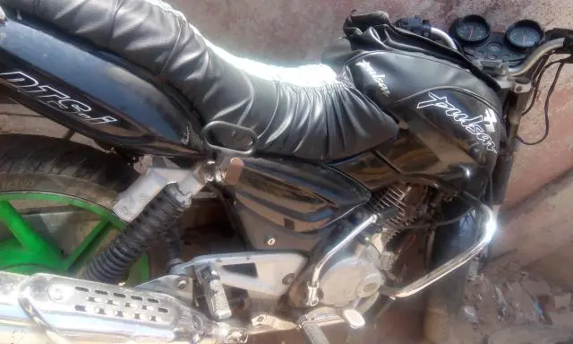 Bajaj Pulsar 150cc 2010