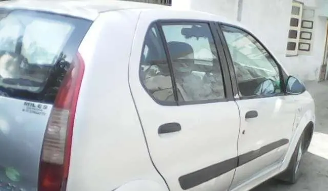 Tata Indica DLS 2010