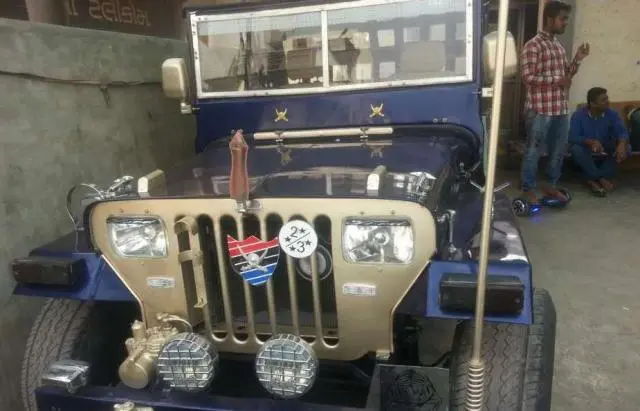 Mahindra Jeep 4X4 2000