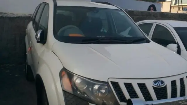 Mahindra XUV500 W8 2013