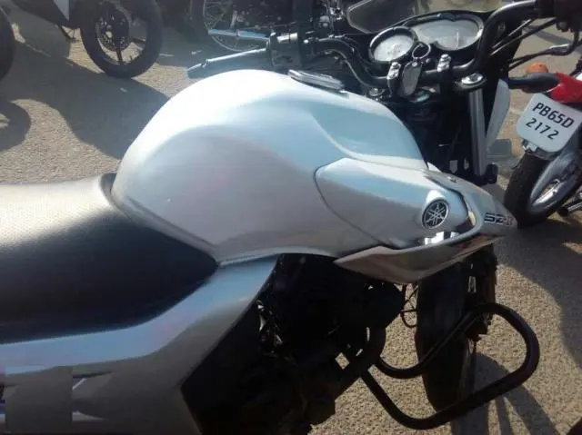 Yamaha SZR 150cc 2012