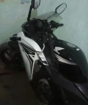 Honda CBR 150R 150cc 2012