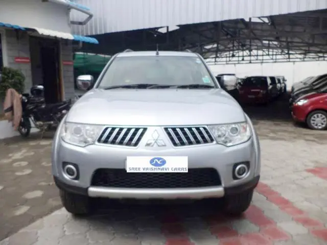 Mitsubishi Pajero Sport 2.5 MT 2013