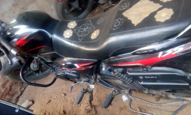 Bajaj Discover 100cc 2012