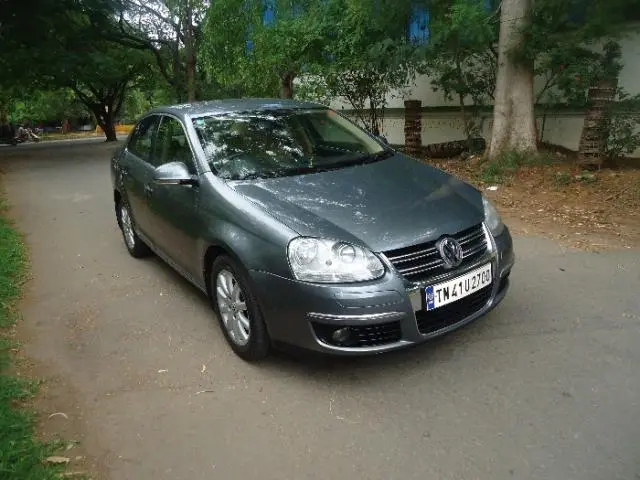 Volkswagen Jetta Highline TDI AT 2009
