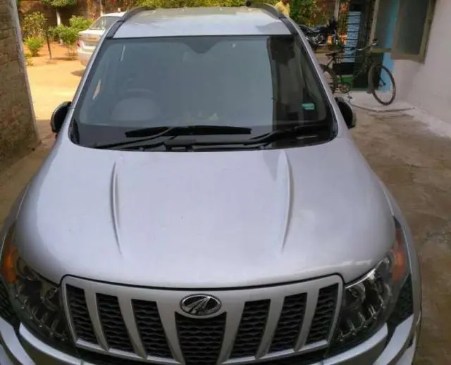 Mahindra XUV500 W8 2013