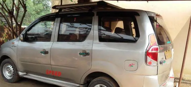Mahindra Xylo H4 2012