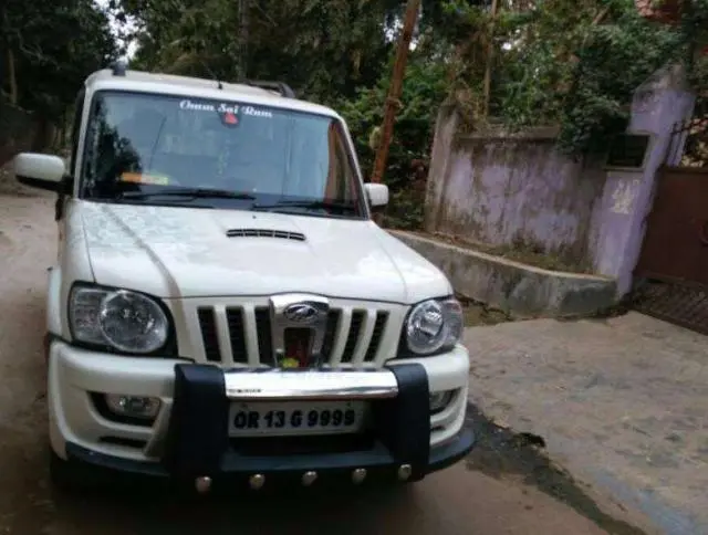Mahindra Scorpio VLX 2011