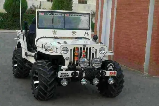 Mahindra Jeep Classic 2000