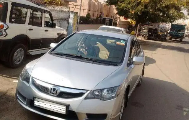Honda Civic 1.8 MT 2010