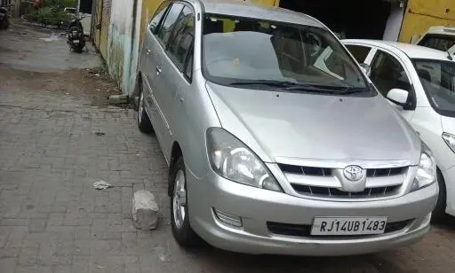 Toyota Innova 2.5 V 8 STR 2008