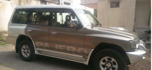 Mitsubishi Pajero SFX 2.8 2011