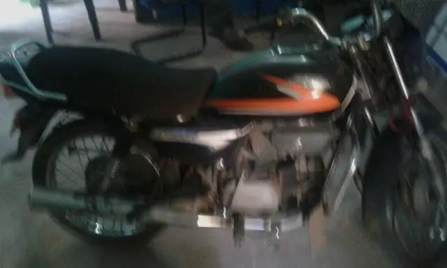 Hero Splendor Plus  100 cc 2004