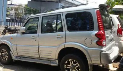 Mahindra Scorpio SLX 2006