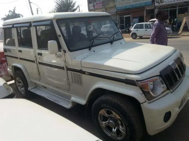 Mahindra Bolero SLE 2009