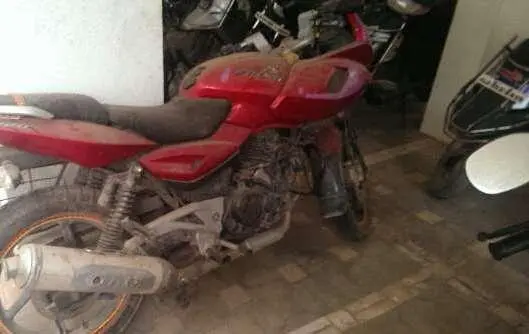 Bajaj  Pulsar 180cc 2011