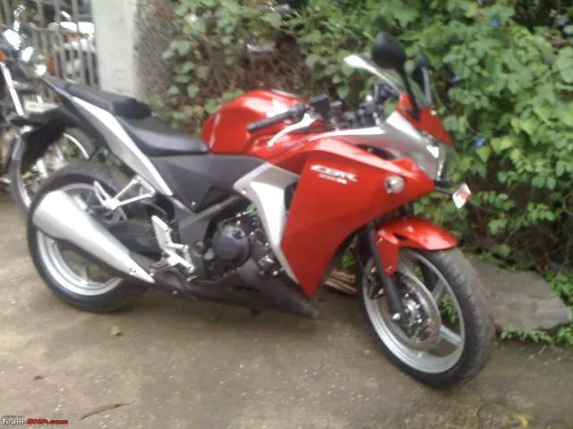 Honda CBR 250R 2011