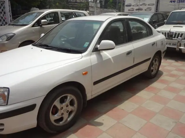 Hyundai Elantra CRDi 2004