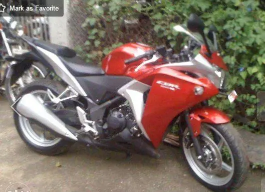 Honda CBR 250R 2011