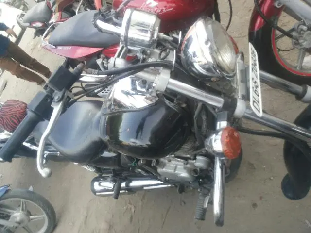 Bajaj Avenger 180cc 2006