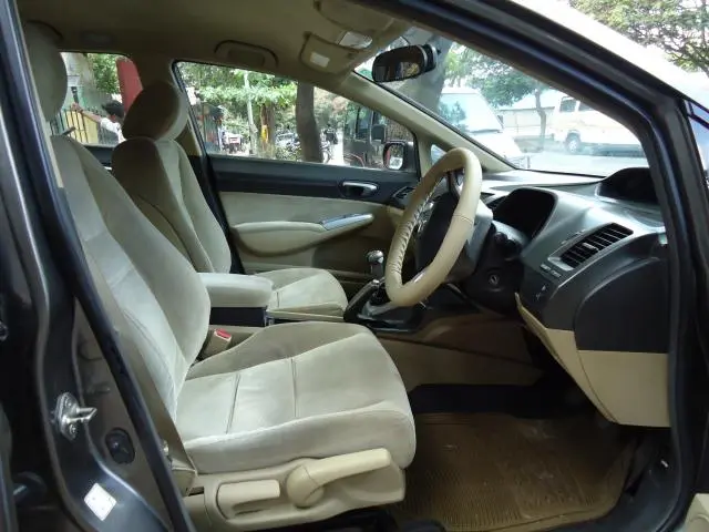 Honda Civic 1.8 V AT 2009